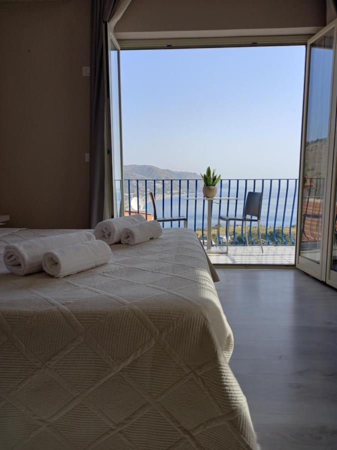Athena Charming Rooms Taormina Exterior foto