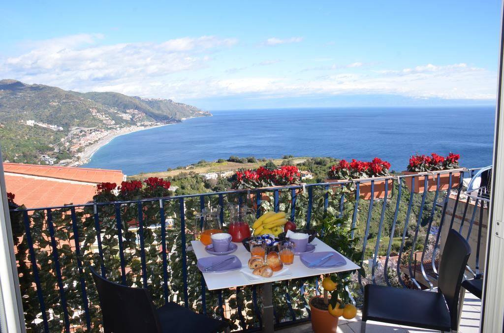 Athena Charming Rooms Taormina Exterior foto